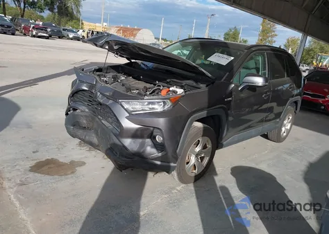 2021 Toyota Rav4 Hybrid Xle z USA, uszkodzony, nr VIN 4T3RWRFV3MU037722